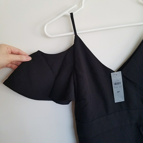 Petite Ann Taylor Cold shoulder Dress - Picture 3 of 5